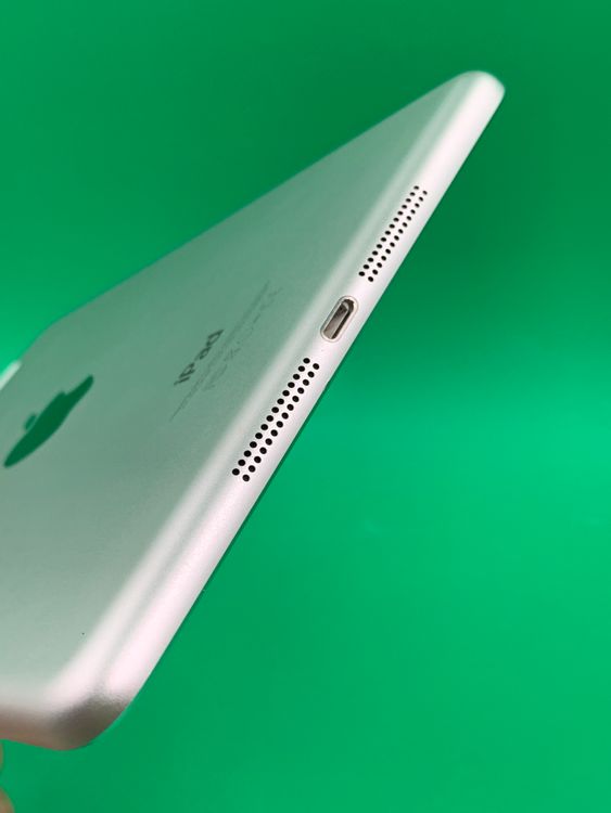 ������ iPad mini ��3���� Wi-Fi+Cellular 16GB SIM���å�̤���