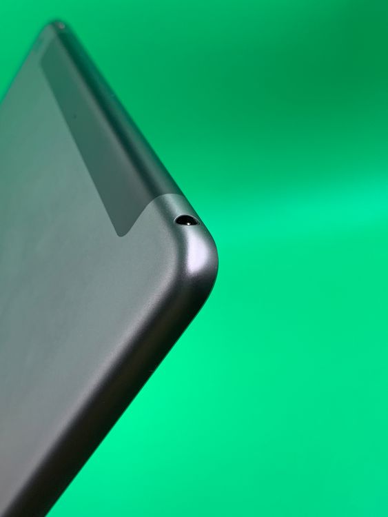 �����礤���� iPad ��9���� Wi-Fi+Cellular 256GB ���ڡ������쥤