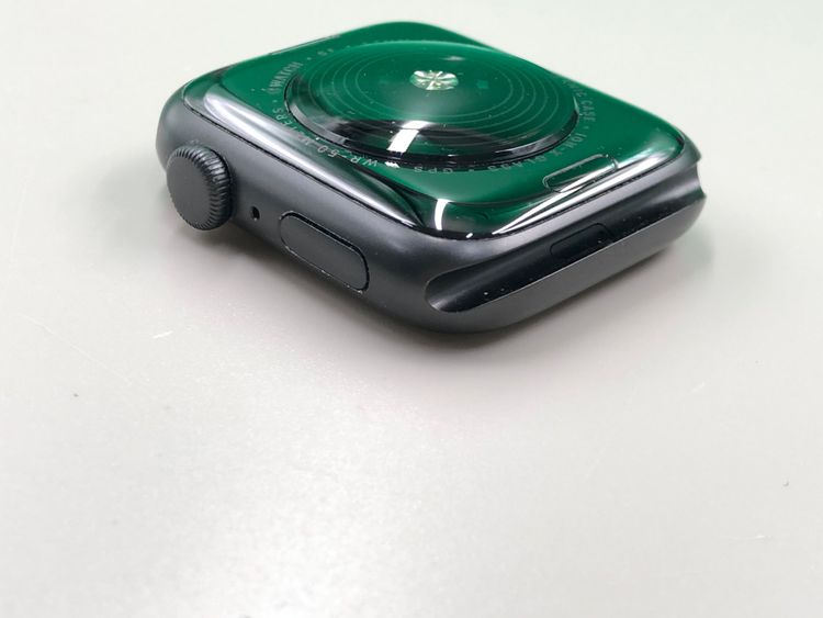 ����� Apple Watch SE ��1���� GPS 44mm 32GB