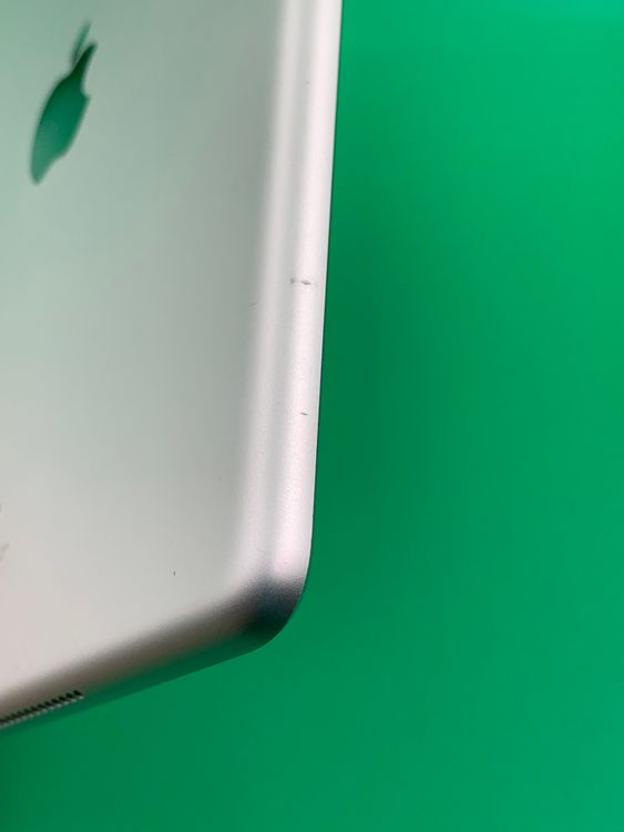 �����礤���� iPad ��9���� Wi-Fi+Cellular 64GB  ��������88%