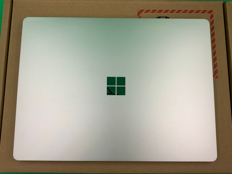 ̤���� Microsoft Surface Laptop Go 3 Core i5 8GB256GB