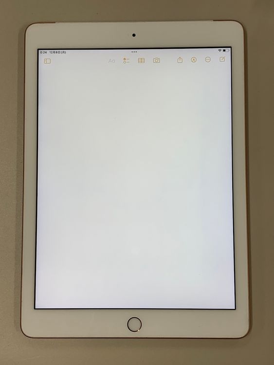 �� ������ iPad ��6���� Wi-Fi + Cellular 32GB �������  KDDI ��