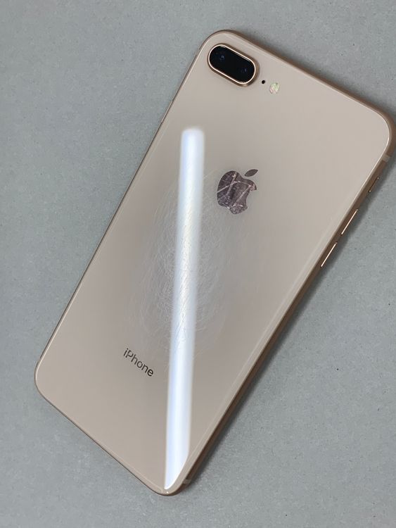 ����� iPhone 8 Plus 64GB ������� SIM�ե꡼  KDDI ��