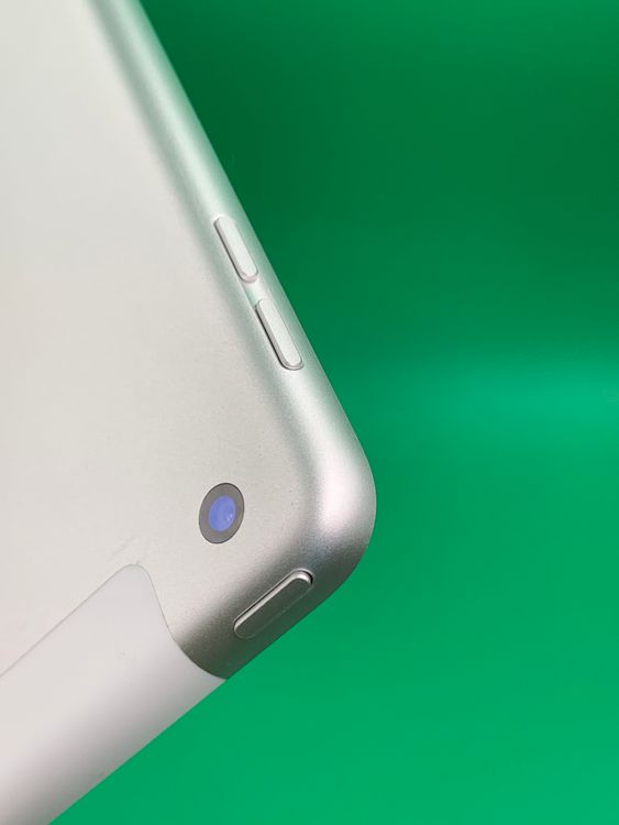 ������ iPad ��9���� Wi-Fi+Cellular 64GB SIM�ե꡼ ��������87%