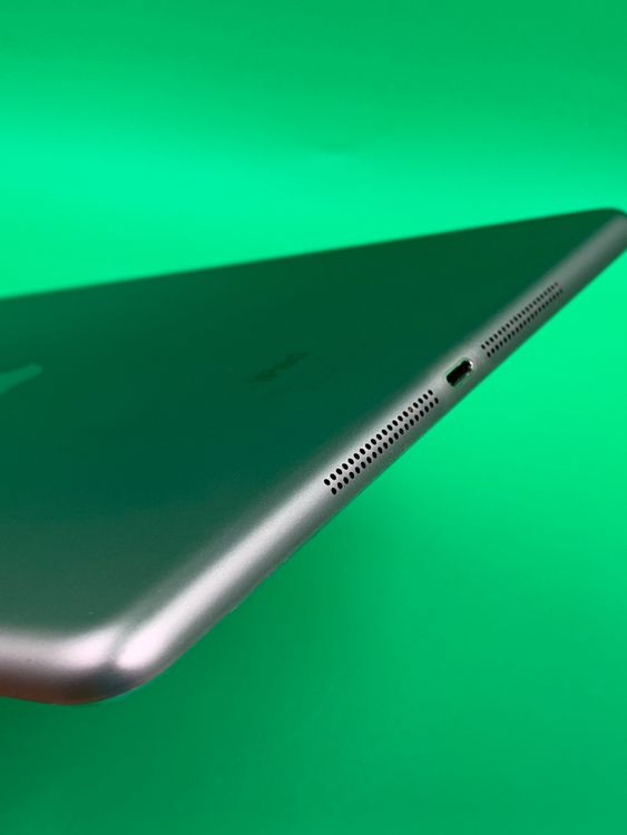 ���Хåƥ꡼���� iPad Air Wi-Fi+Cellular 16GB ���ڡ������졼