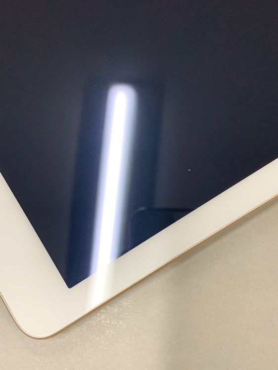 �����ʡ��Хåƥ꡼���� iPad ��5���� Wi-Fi+Cellular 32GB �������