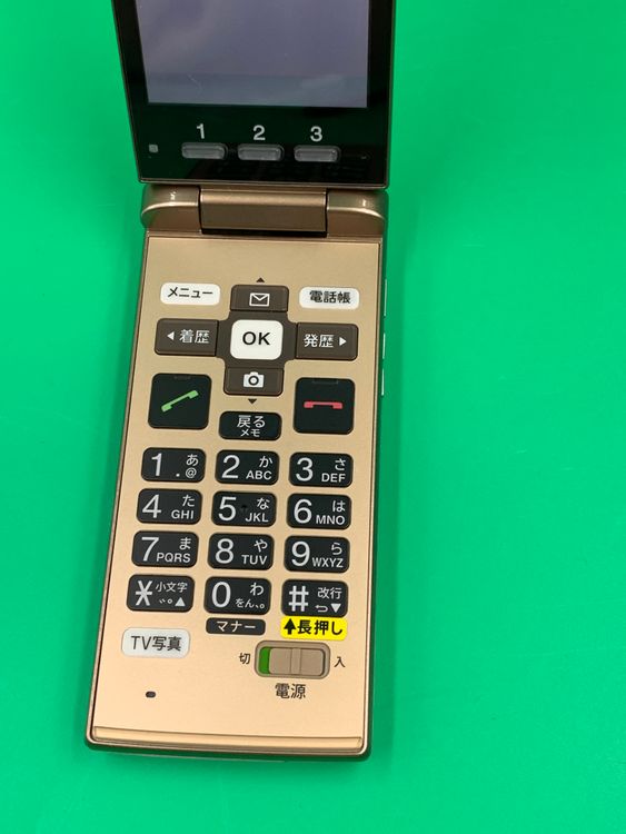 �����礤���� ���󤿤󥱡����� KYF38 4GB �������  KDDI ��