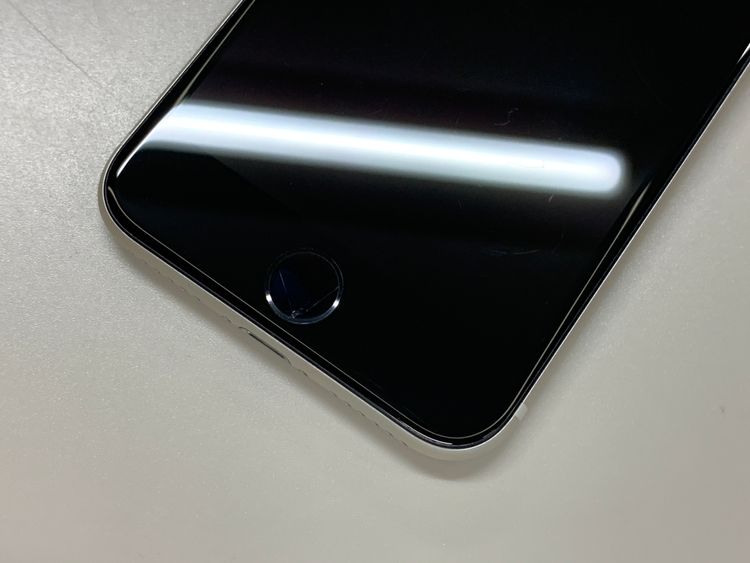 �����ʡ� ������ iPhone SE ��3���� 256GB �������饤�� ��������100%