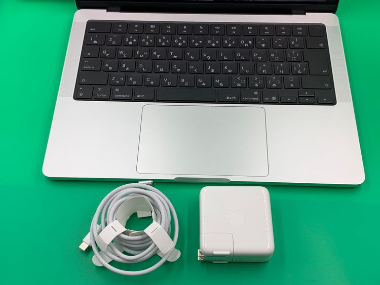 ������Ʊ�͡�����8�� MacBook Pro 14����� M5���å� 24GB 1TB H2
