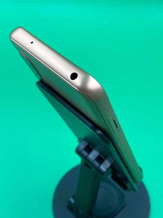 ���������� arrows We 64GB ������� SIM�ե꡼ ���������ɹ� KDDI ��