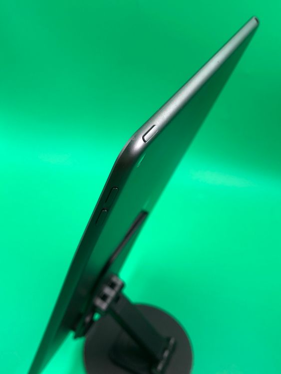 �����礤���� iPad Air ��3���� Wi-Fi 64GB ���ڡ������쥤 MUUJ2J/A