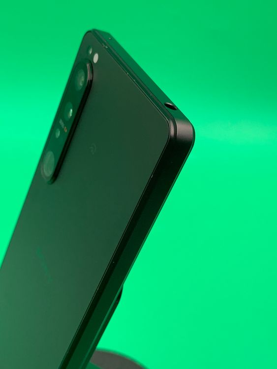 �����礤���� Xperia 1 IV 256GB �֥�å� SIM�ե꡼ au �� SOG06