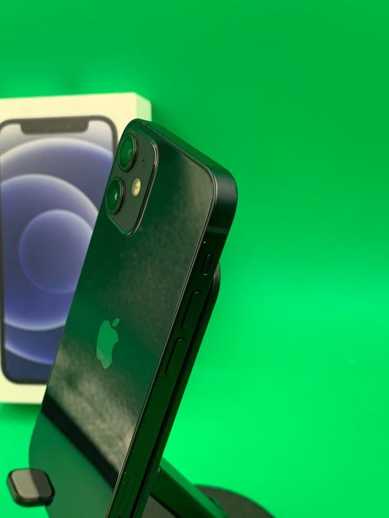 ���Хåƥ꡼���� iPhone 12 mini 64GB �֥�å� docomo ��