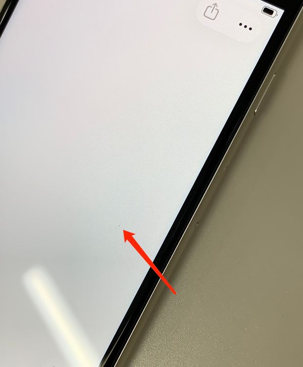 ���������� iPhone SE ��3���� 64GB �������饤�� KDDI ��