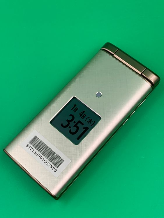 ������ ���󤿤󥱡����� KYF38 4GB �������  KDDI ��