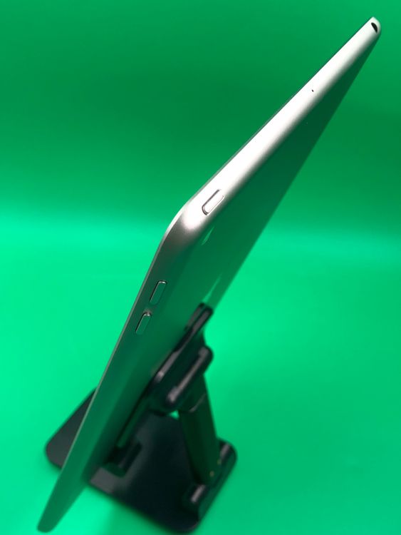 �����礤���� iPad ��6���� Wi-Fi 32GB ��������97%  ���ڡ������쥤