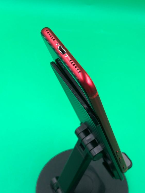 ���Хåƥ꡼���� iPhone SE ��2���� 64GB SIM�ե꡼ ��������100%