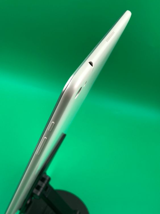 ������ Qua tab 02 16GB �ۥ磻�� SIM�ե꡼ ���������ɹ� HWT31