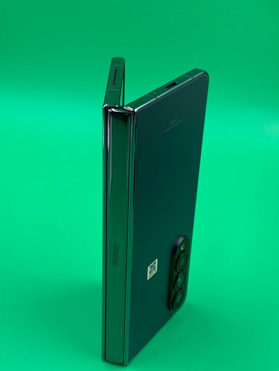 �������� Galaxy Z Fold4 256GB ���쥤���꡼�� SIM�ե꡼ KDDI ��