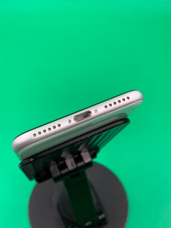 ���������� iPhone SE ��2���� 64GB SIM�ե꡼ �ʰ�SIM�� docomo ��