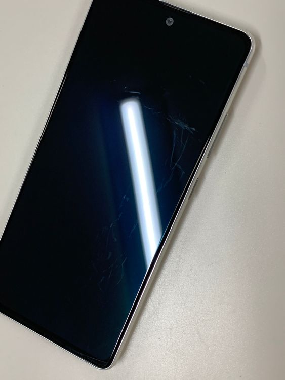 ���Хåƥ꡼���� Galaxy A51 5G 128GB SIM�ե꡼ KDDI ��