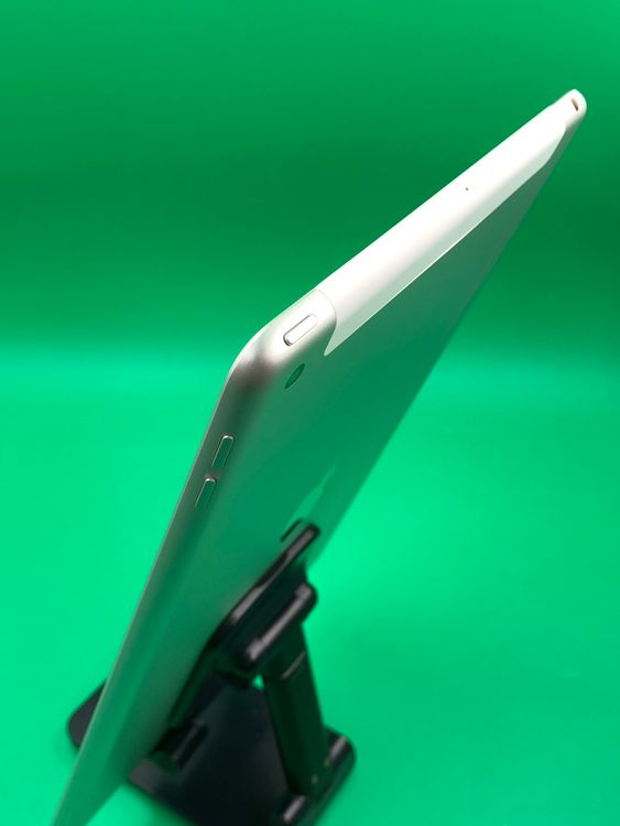 ����� iPad ��7���� Wi-Fi+Cellular 32GB SIM�ե꡼ au ��