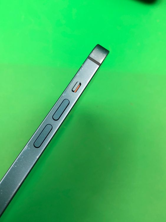 �Хåƥ꡼���� iPhone 13 128GB �֥롼 ��������100%