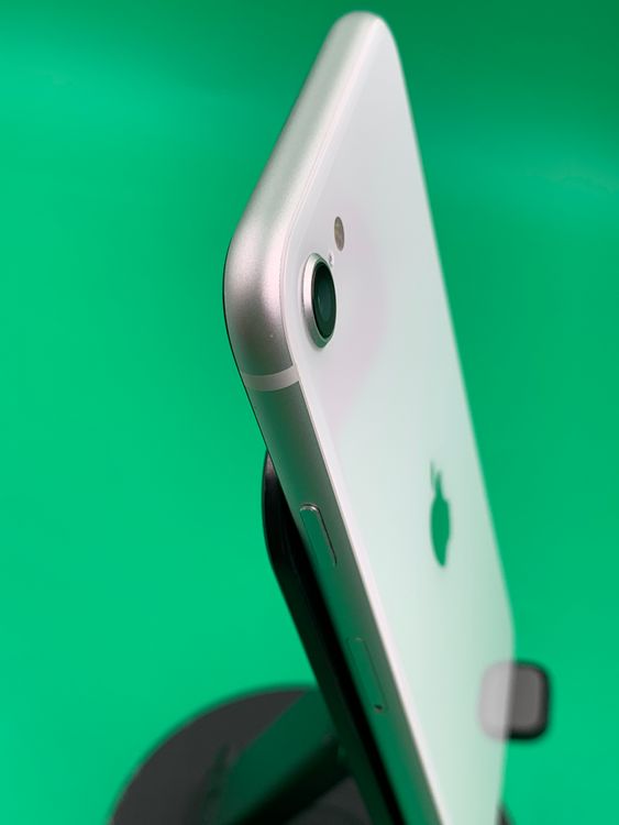 ���������� iPhone SE ��2���� 64GB SIM�ե꡼ �ʰ�SIM�� docomo ��