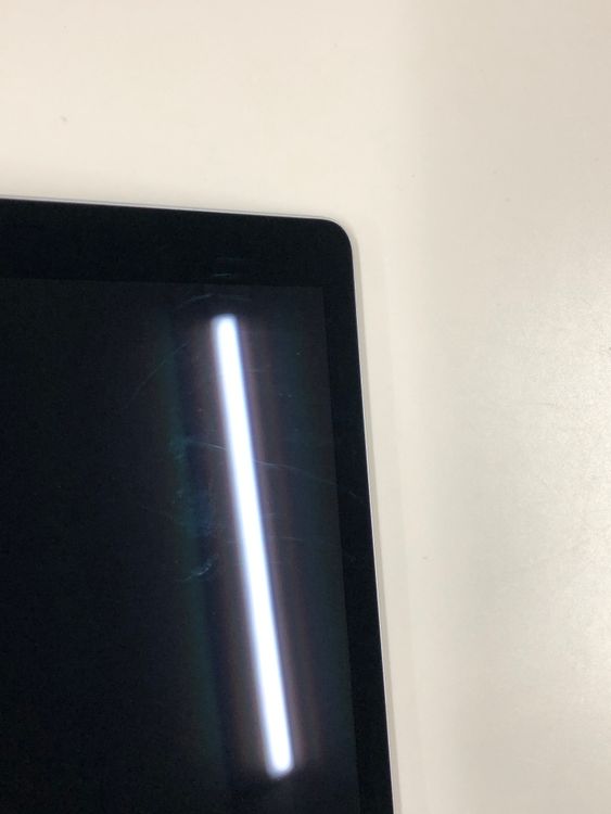 ������ iPad Pro 12.9����� ��2���� Wi-Fi+Cellular 64GB au ��