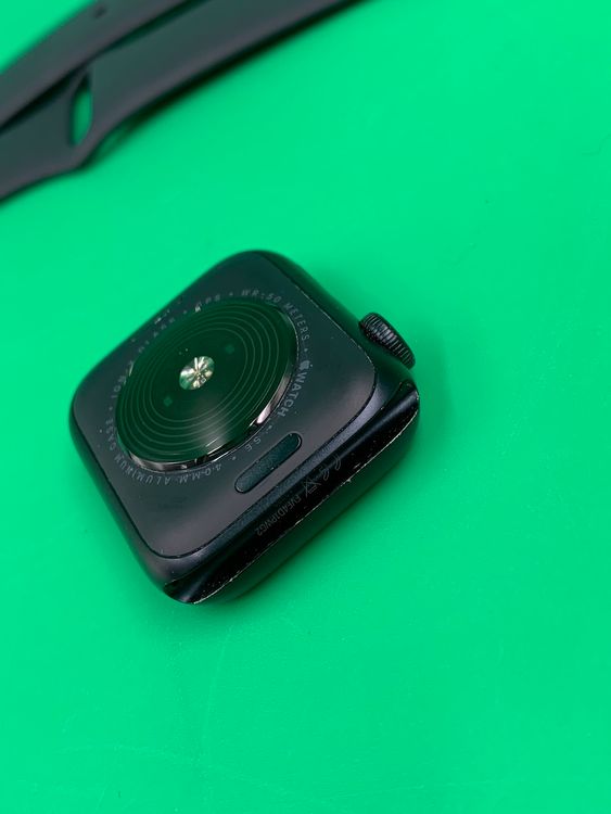 �����礤���� Apple Watch SE ��2���� GPS��ǥ� 40mm 32GB