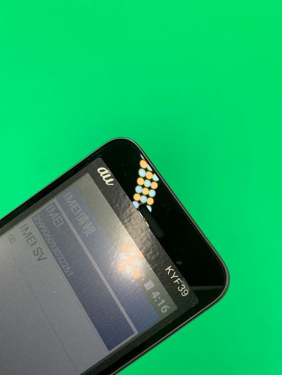 ������ GRATINA KYF39 4GB �֥�å� SIM�ե꡼ KDDI ��