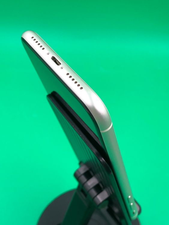 ������ iPhone 11 128GB �ۥ磻�� ��������100%  SoftBank ��