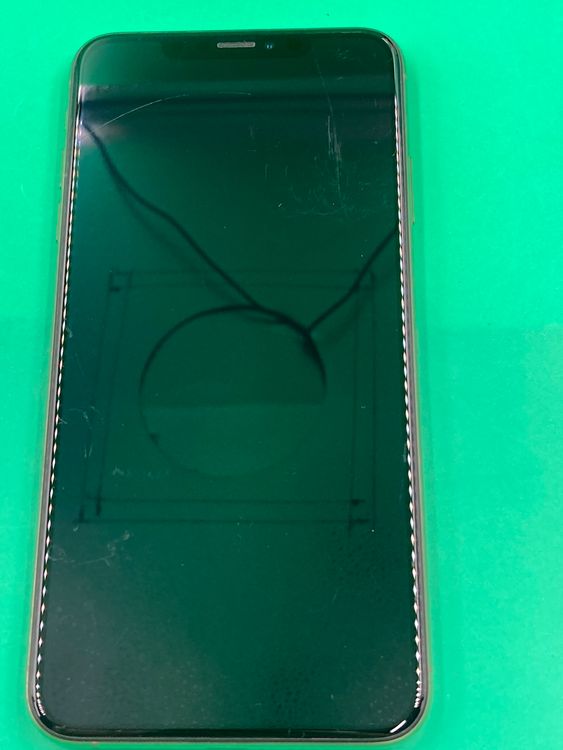  iPhone XS Max 64GB  SIMե꡼ 96% KDDI 