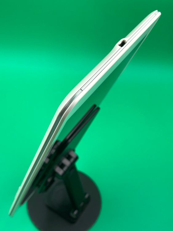 �����礤���� Qua tab 01 16GB �ۥ磻�� SIM�ե꡼ au �� KYT31