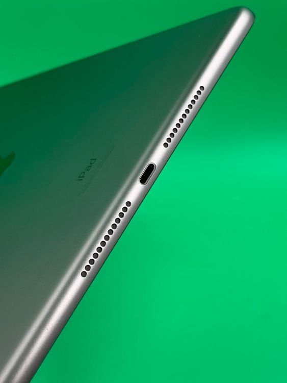 ���������� iPad ��9���� Wi-Fi+Cellular 64GB  Softbank ��