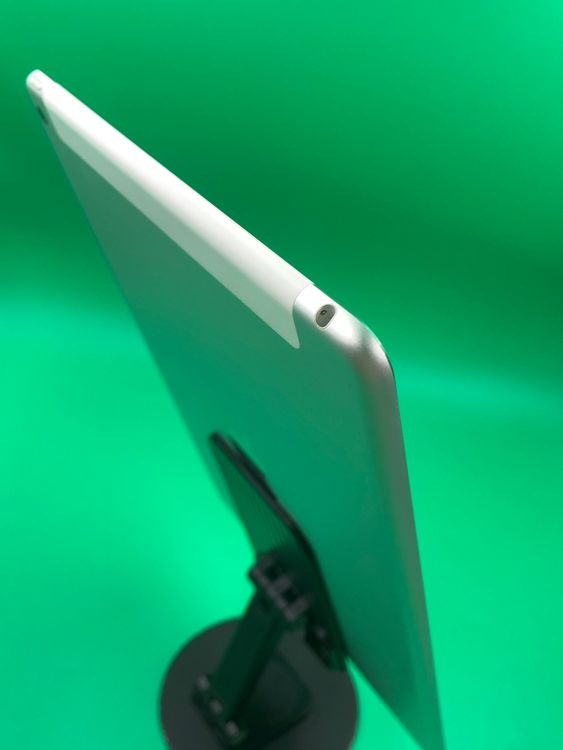 �����礤���� iPad Air ��2���� Wi-Fi+Cellular 16GB  docomo ��