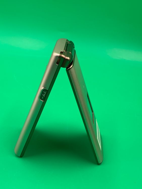 �����礤���� ���󤿤󥱡����� KYF38 4GB ������� KDDI ��