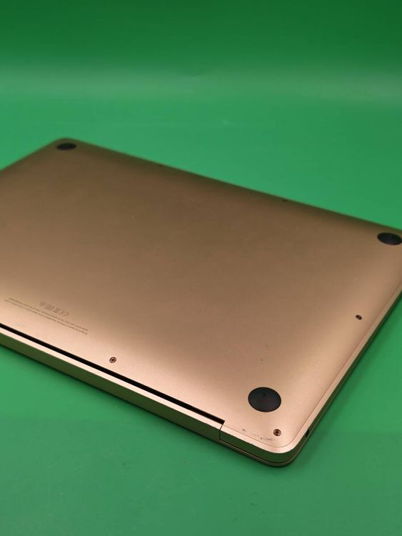 ��� MacBook Air Retina 13����� 2020 256GB ������� ������������
