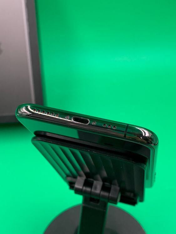 ���Хåƥ꡼���� iPhone 11 Pro 64GB ���ڡ������졼 SoftBank ��