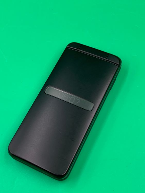 ������ GRATINA KYF39 8GB �֥�å� SIM�ե꡼ KDDI ��