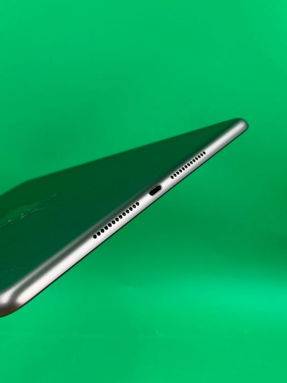 ����� iPad ��9���� Wi-Fi 64GB ���ڡ������졼 ��������85%