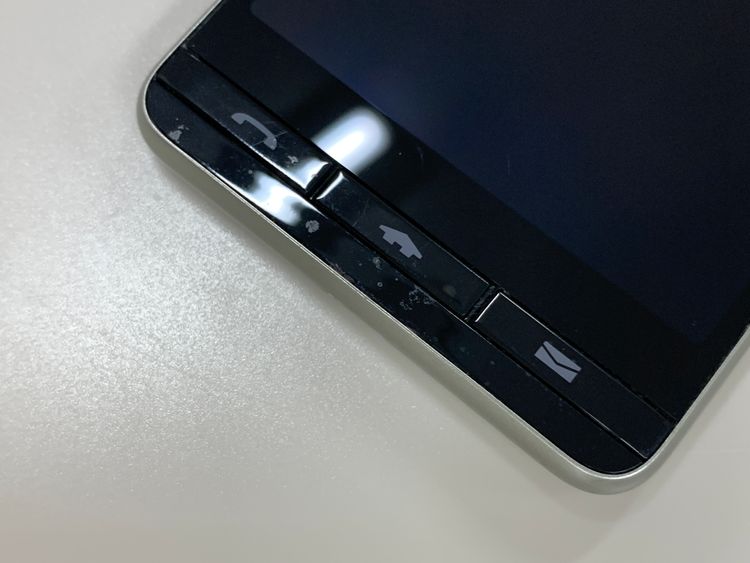 ������ BASIO4 32GB SIM�ե꡼ ���������ɹ� �ʰ�SIM�� au ��