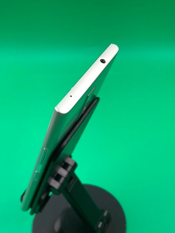 ������ URBANO V04 64GB SIM�ե꡼ ���������ɹ� �ʰ�SIM�� au ��