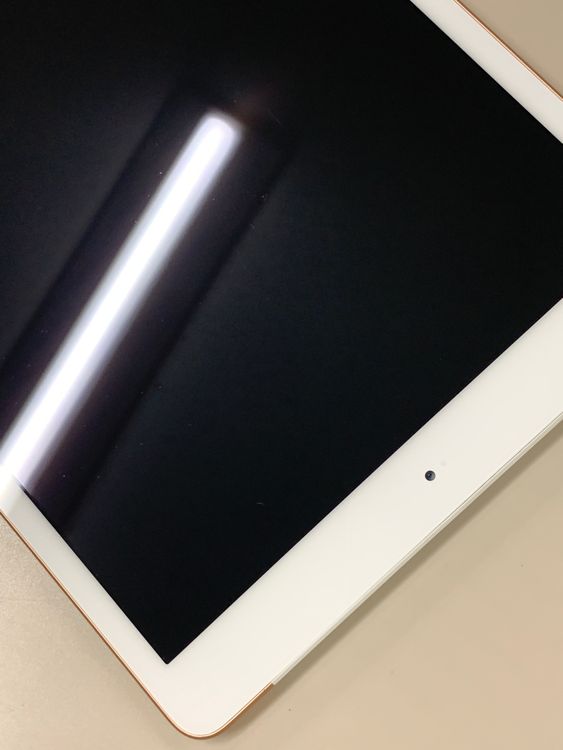 ������ iPad ��8���� Wi-Fi+Cellular 32GB SIM�ե꡼ ��������93%