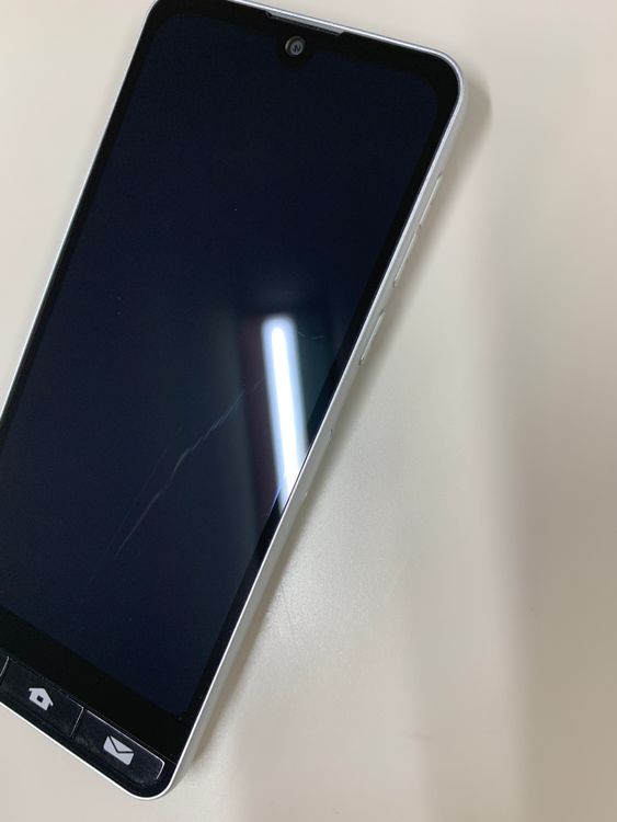 ���������� BASIO active 64GB ����С� SIM�ե꡼ KDDI ��