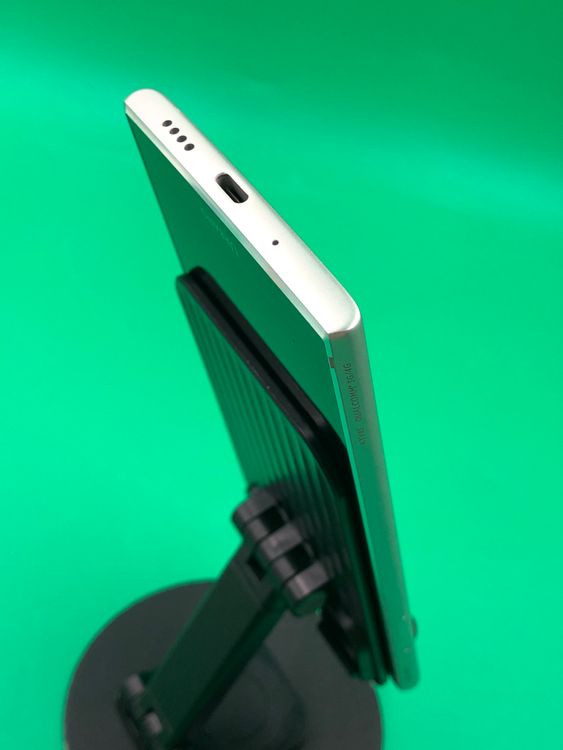 ���������� URBANO V04 64GB SIM�ե꡼ ���������ɹ�  au �� H2