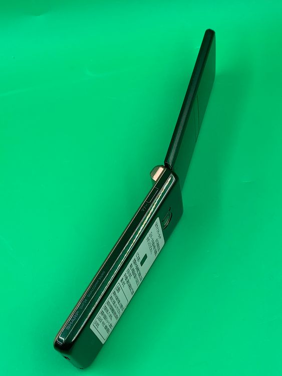 ������ AQUOS K 8GB ������륰�꡼��  KDDI �� H2