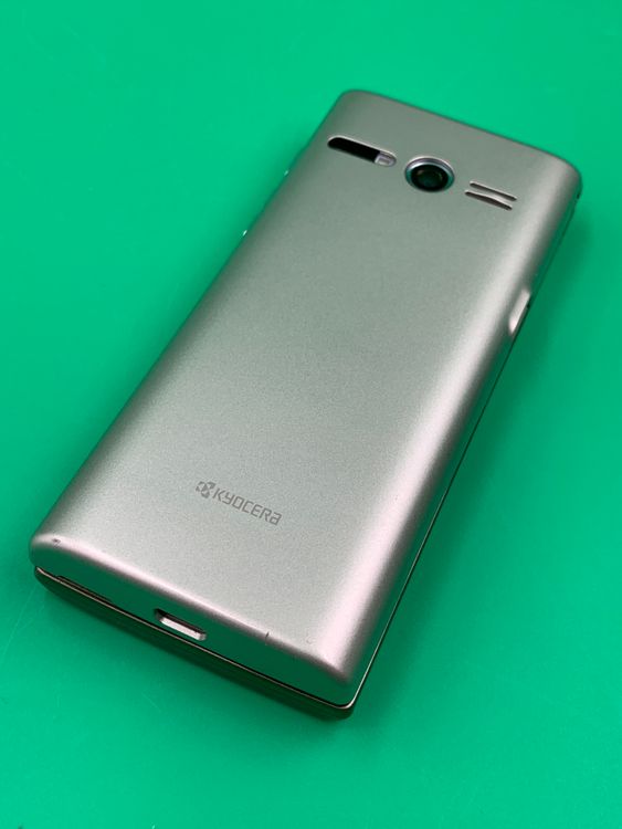 �����礤���� ���󤿤󥱡����� KYF38 4GB ������� KDDI ��