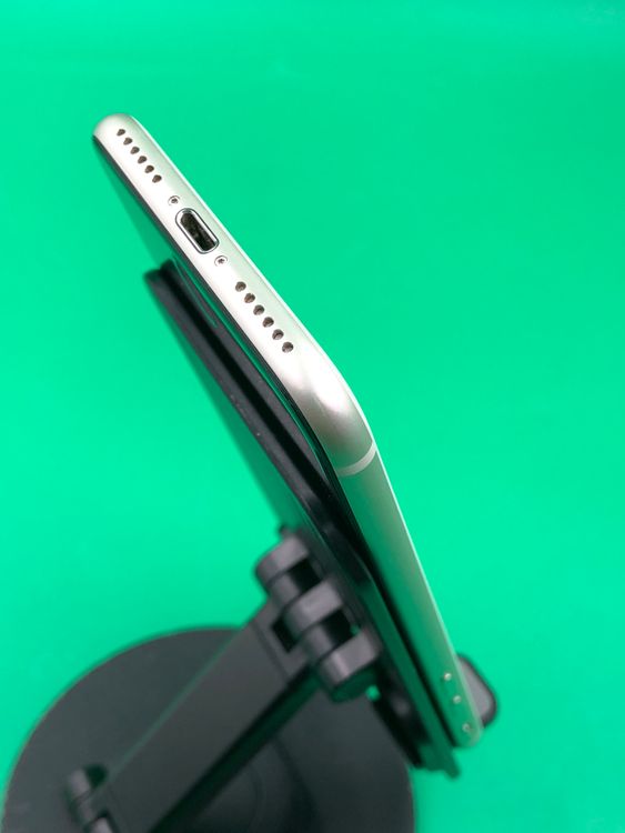 ���ѥͥ롦�Хåƥ꡼���� iPhone SE ��3���� 128GB �������饤�� ��