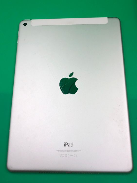 �����iPad Air ��2���� Wi-Fi+Cellular 32GB ��������96% KDDI��